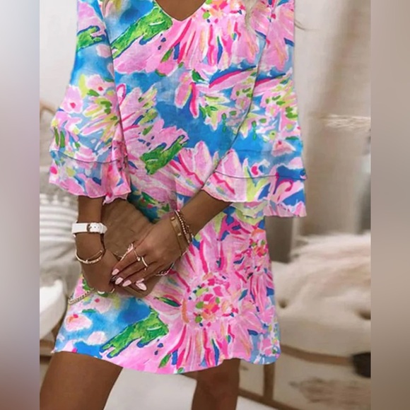 NEW Floral V-Neck Sophie Ruffle Dress in Pink and Blue with Bell Sleeves XL - Picture 7 of 9